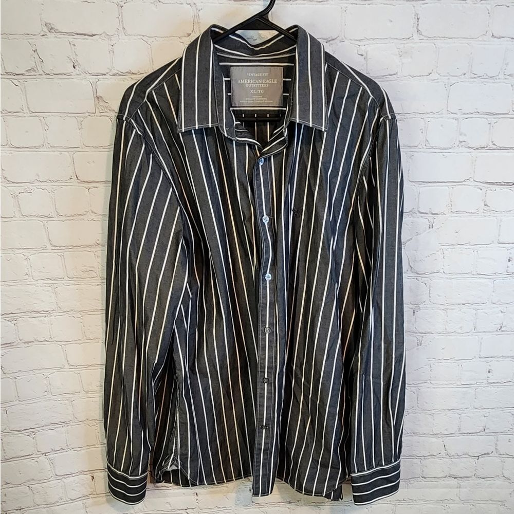 Men's American Eagle "Vintage Fit" longsleeve button-down shirt, size XL